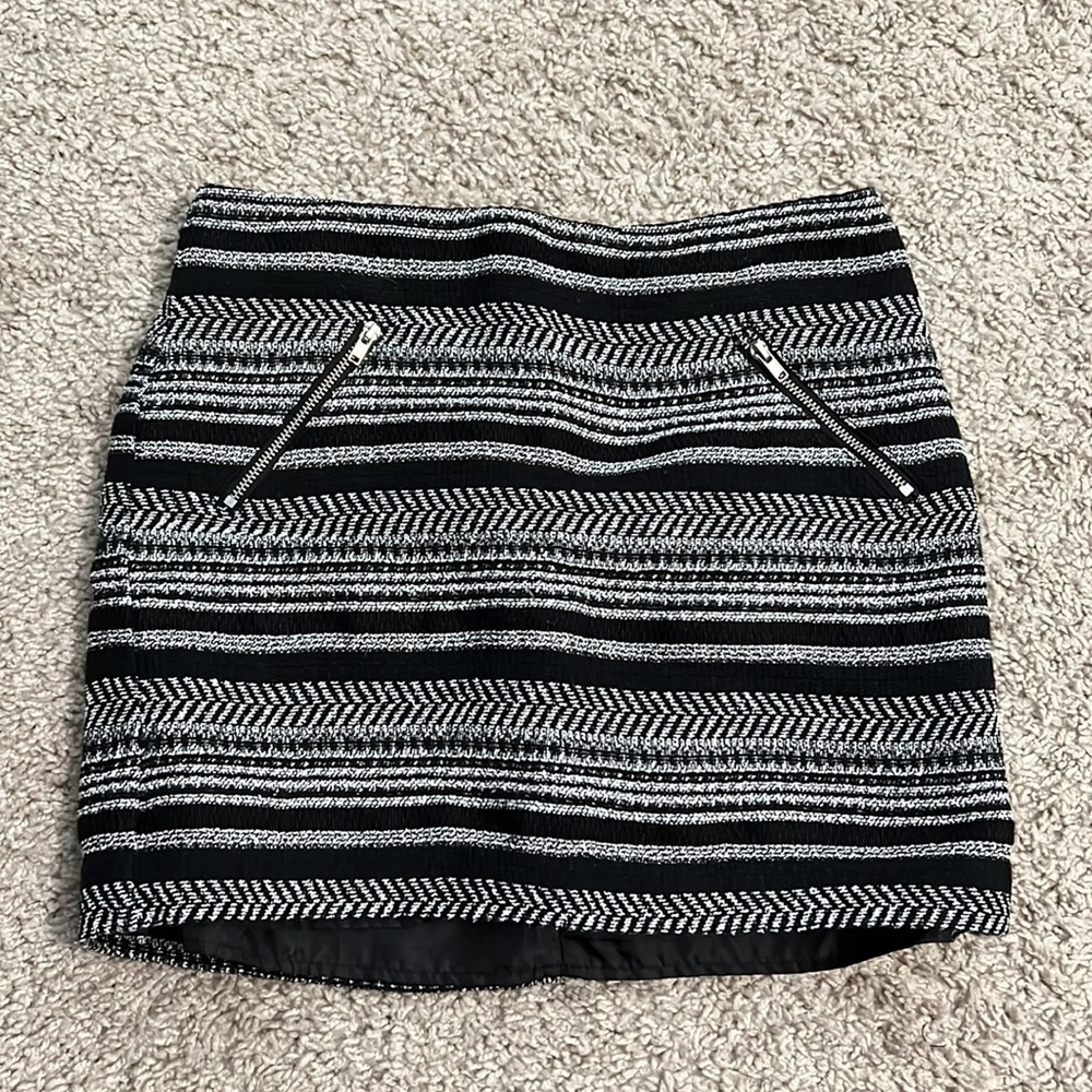 NWOT H&M SKIRT